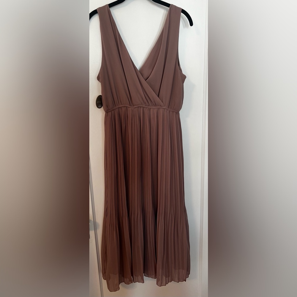 Flowy summer dress